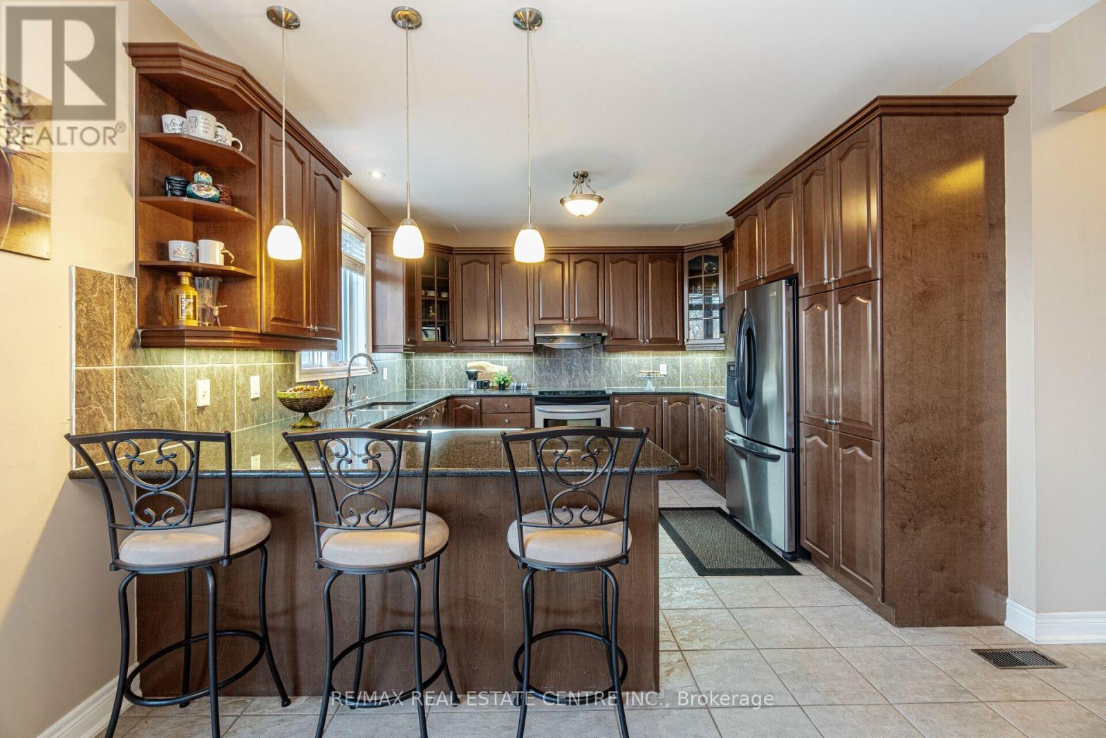 2327 Lyndhurst Drive, Oakville, Ontario  L6H 7V5 - Photo 17 - W14096516
