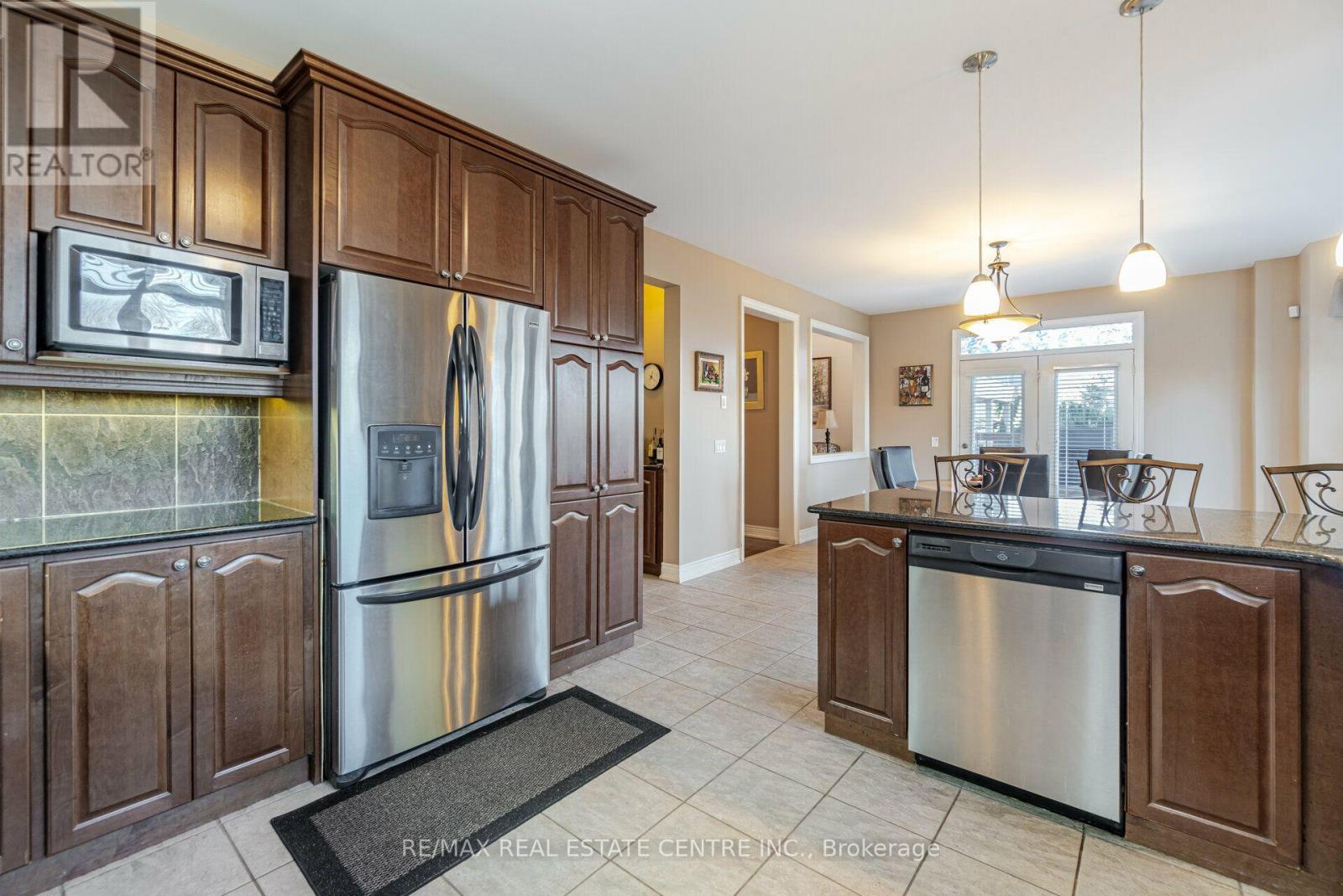 2327 Lyndhurst Drive, Oakville, Ontario  L6H 7V5 - Photo 22 - W14096516