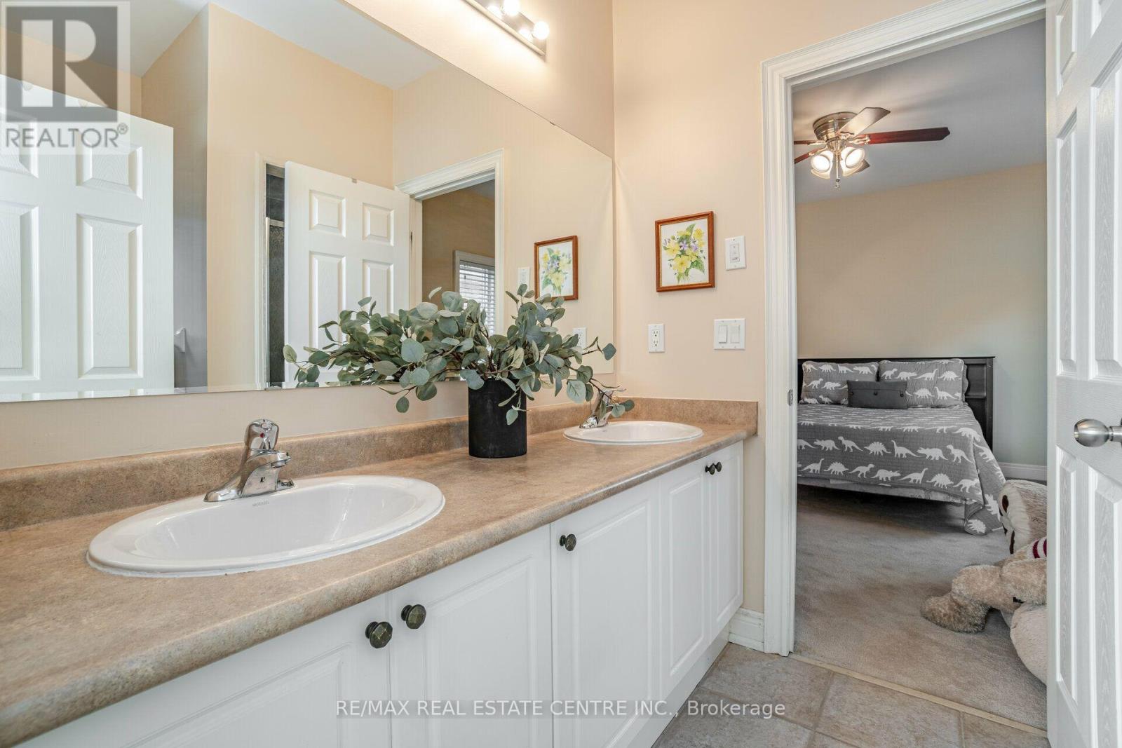 2327 Lyndhurst Drive, Oakville, Ontario  L6H 7V5 - Photo 43 - W14096516