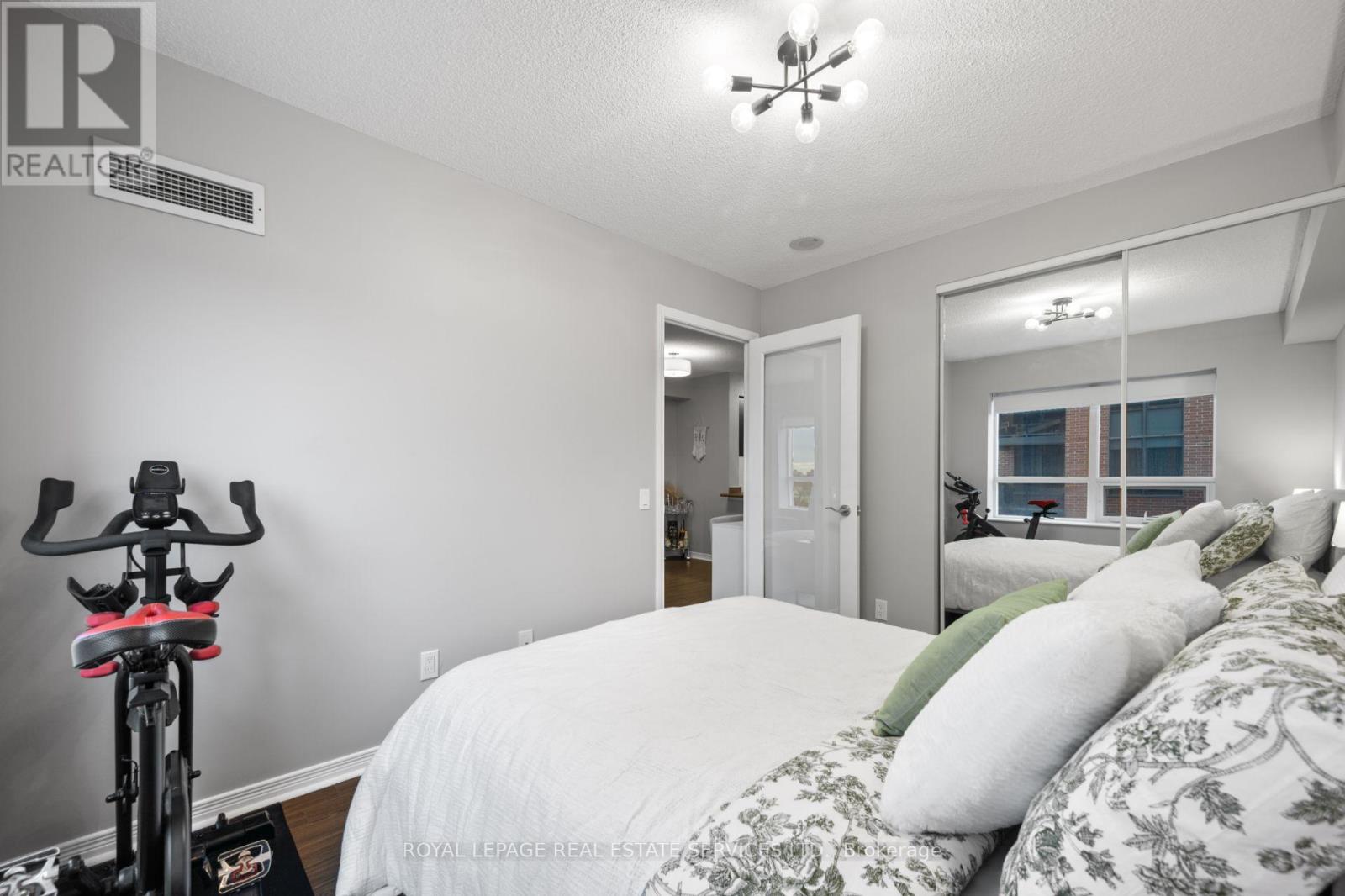 834 - 60 Heintzman Street, Toronto (Junction Area), Ontario  M6P 5A1 - Photo 12 - W14096528