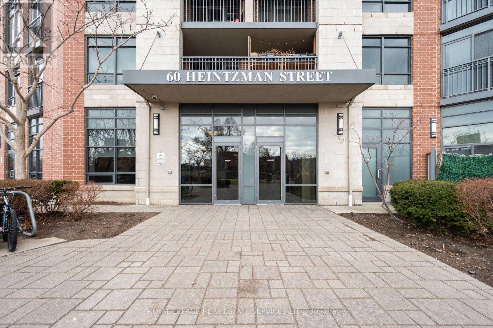 834 - 60 Heintzman Street, Toronto (Junction Area), Ontario  M6P 5A1 - Photo 2 - W14096528