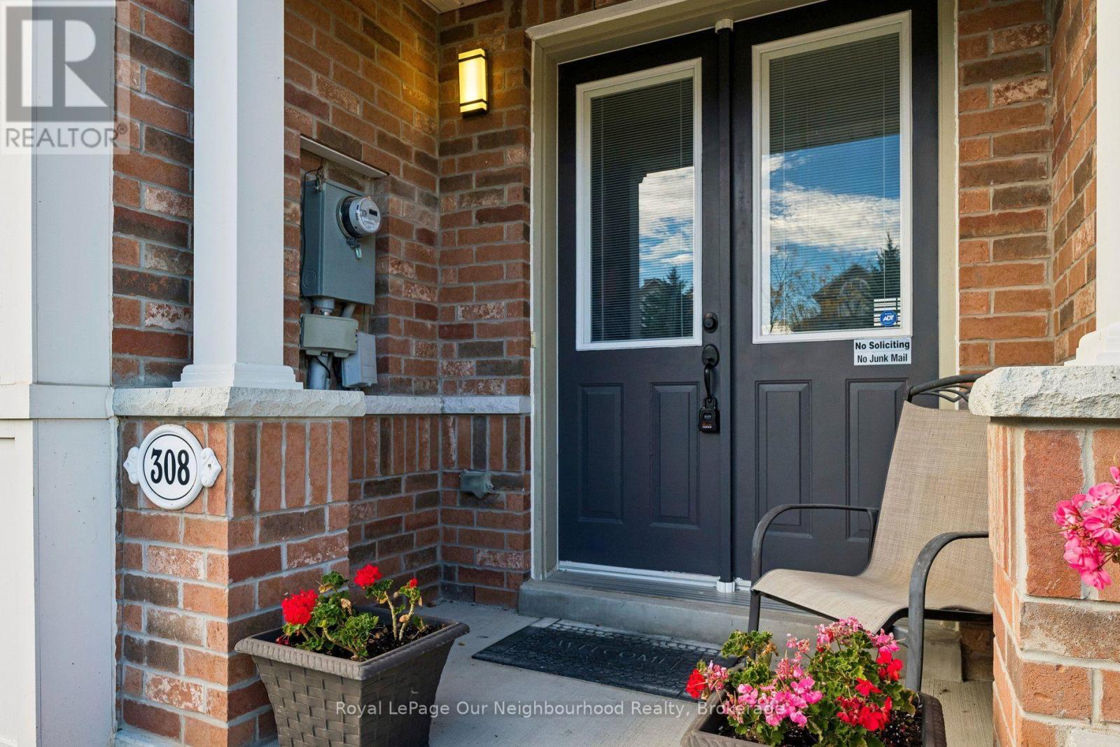308 Lakebreeze Drive, Clarington, Ontario  L1B 0A1 - Photo 2 - E14096570