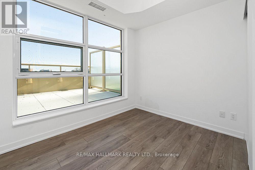 426 - 1787 St Clair Avenue W, Toronto, Ontario  M6N 1J6 - Photo 2 - W14096576