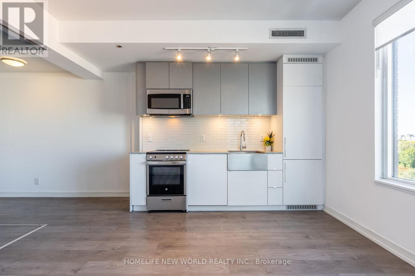 822 - 270 Dufferin Street, Toronto, Ontario  M6K 0H8 - Photo 2 - W13858196