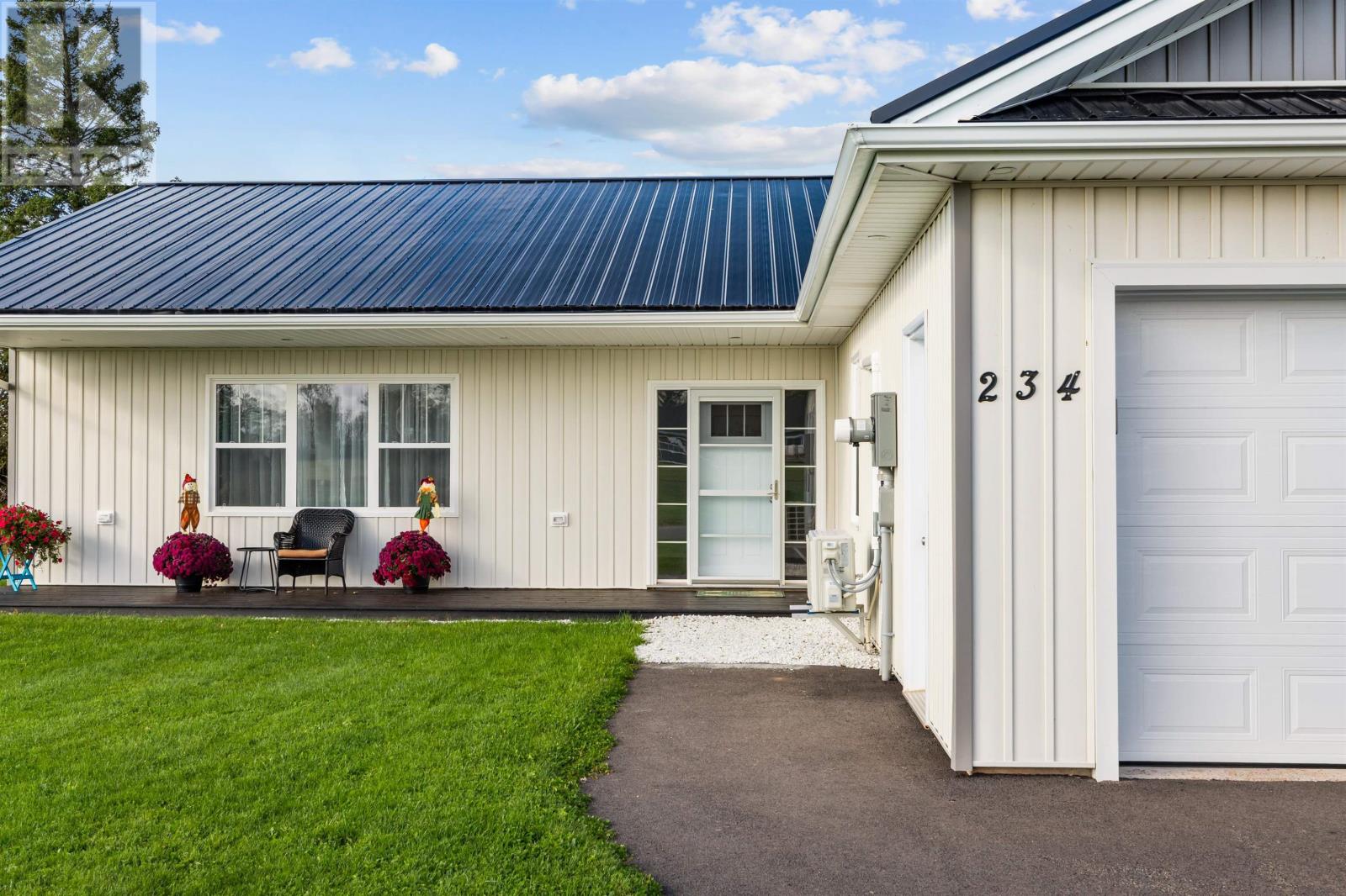 234 Waters Edge Lane Lane SE, Cornwall, Prince Edward Island  C0A 1H4 - Photo 32 - 202626202