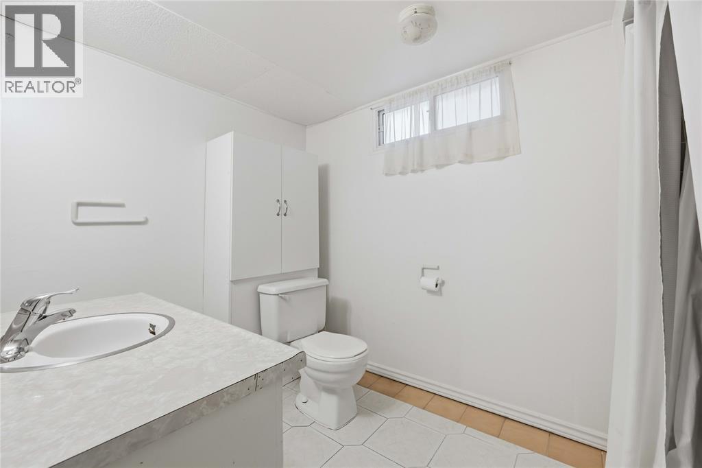 913 Wedgewood Avenue, Sarnia, Ontario  N7V 3E8 - Photo 33 - 26025621