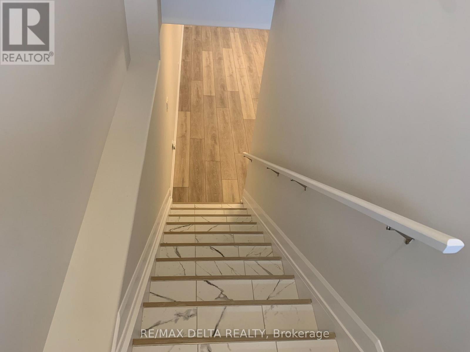 A - 930 Chablis Crescent, Russell, Ontario K0A 1W0 - Photo 2 - X14096672
