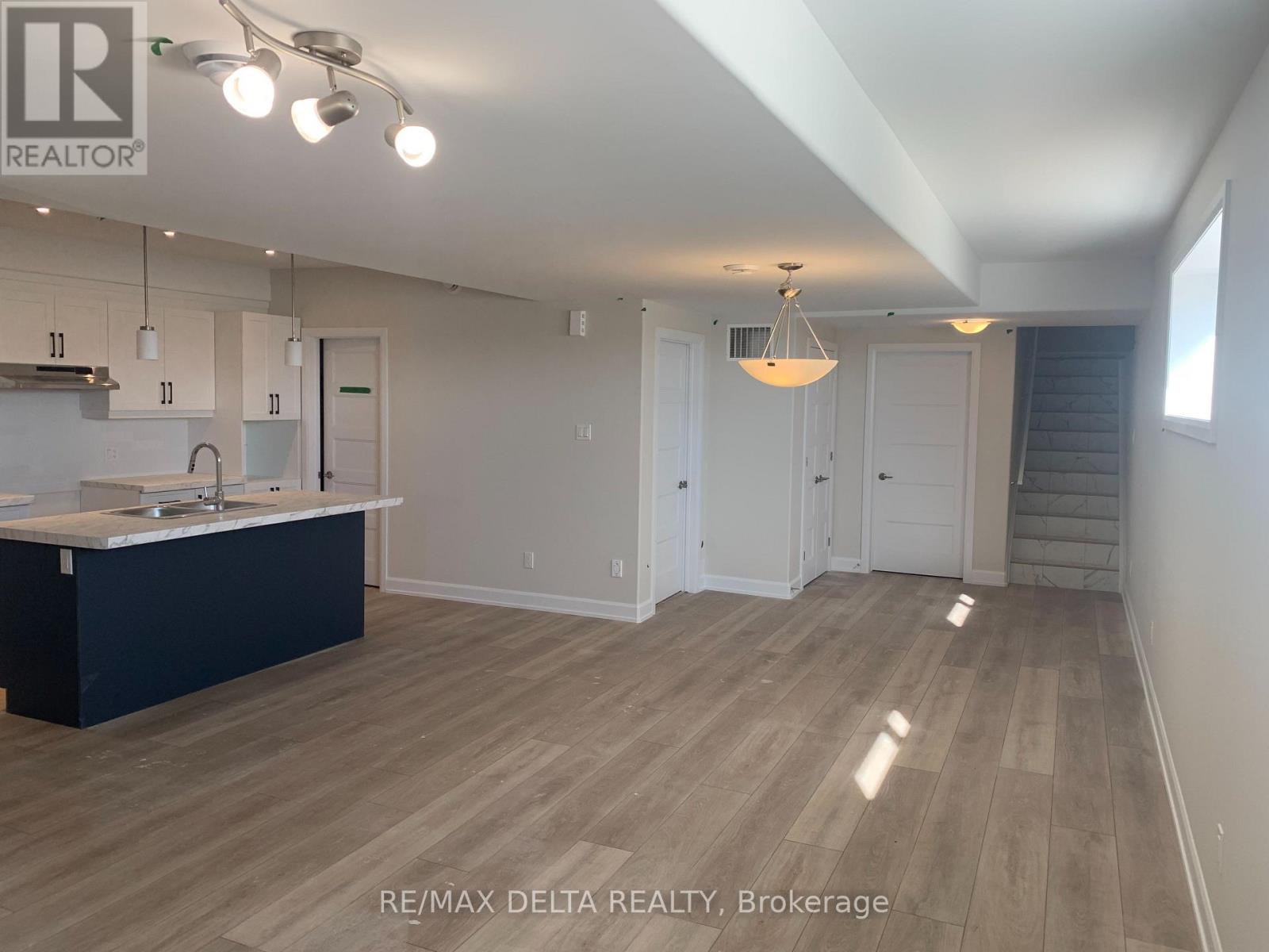A - 930 Chablis Crescent, Russell, Ontario K0A 1W0 - Photo 3 - X14096672