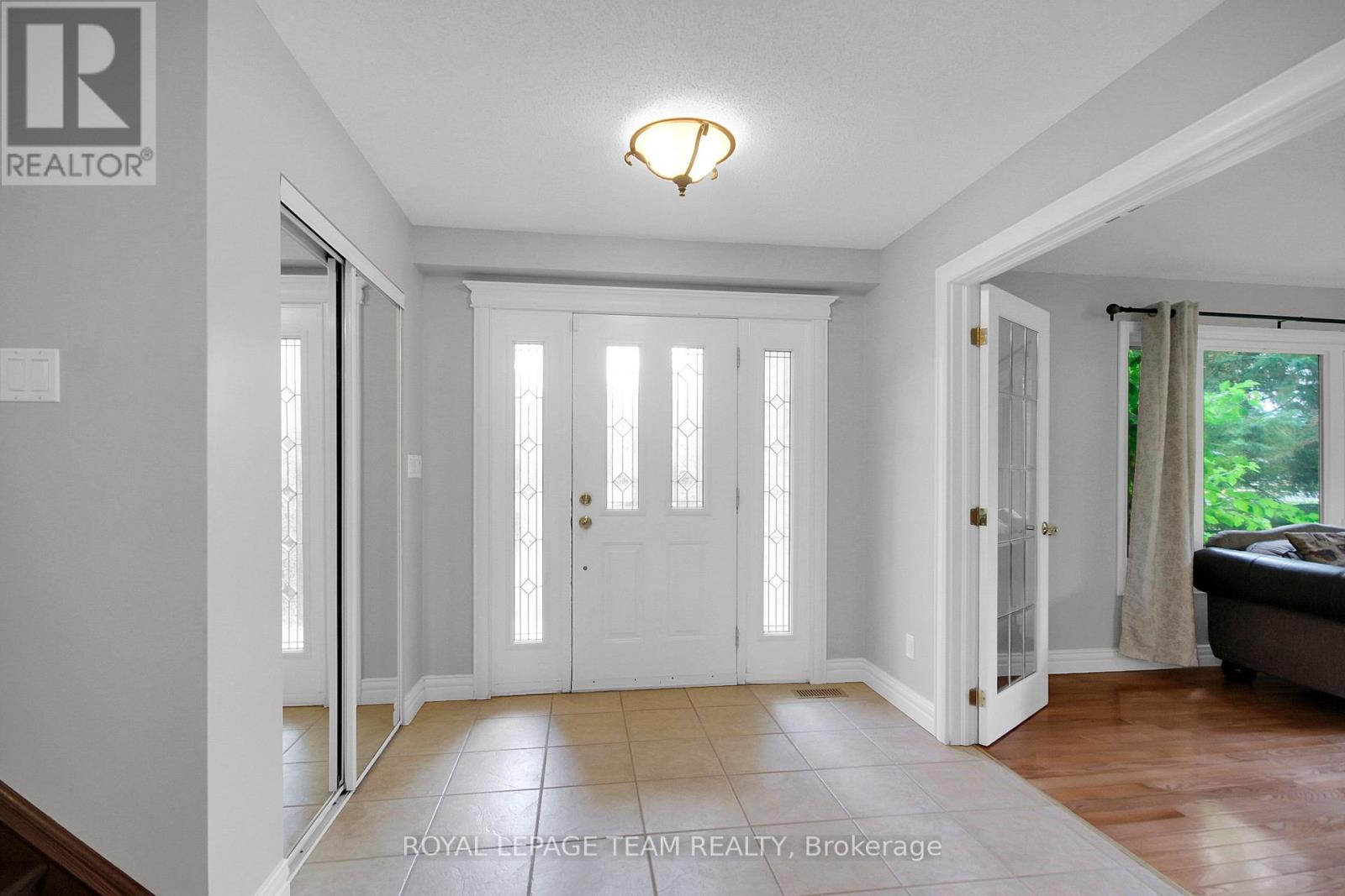 7089 Bush Drive, Ottawa, Ontario  K4P 1M8 - Photo 2 - X14096694