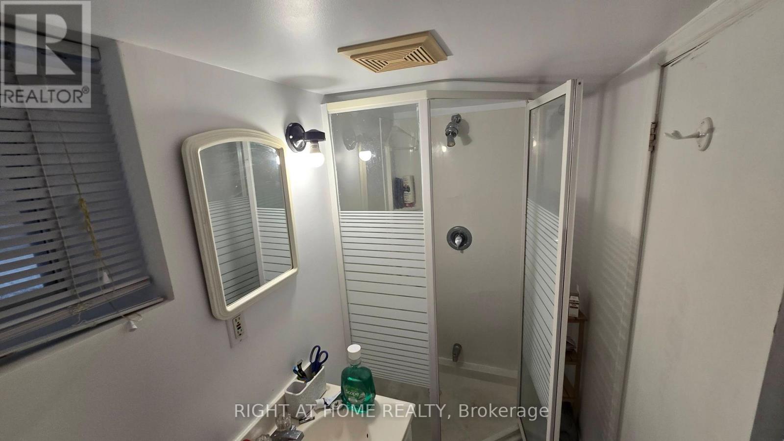 261 Grace Street, Toronto, Ontario  M6G 3A7 - Photo 5 - C14096636