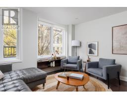 TH06 - 140 BATHURST STREET, Toronto, Ontario
