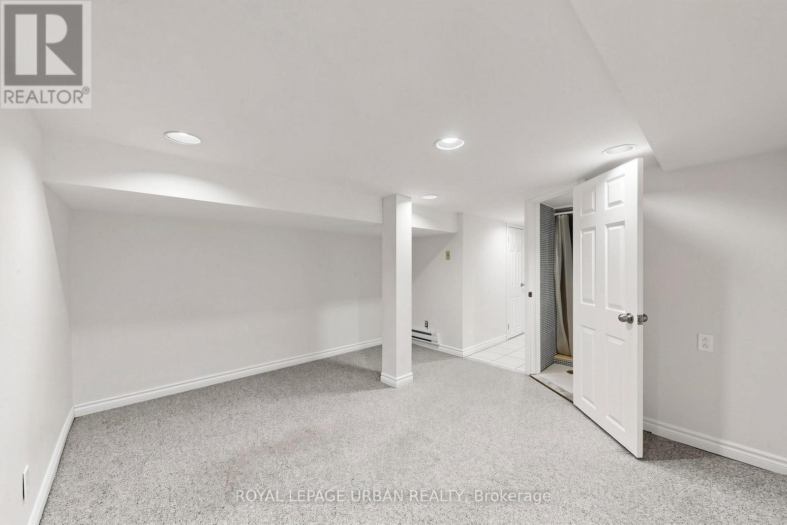 74 East Lynn Avenue, Toronto, Ontario  M4C 3X2 - Photo 18 - E14096598