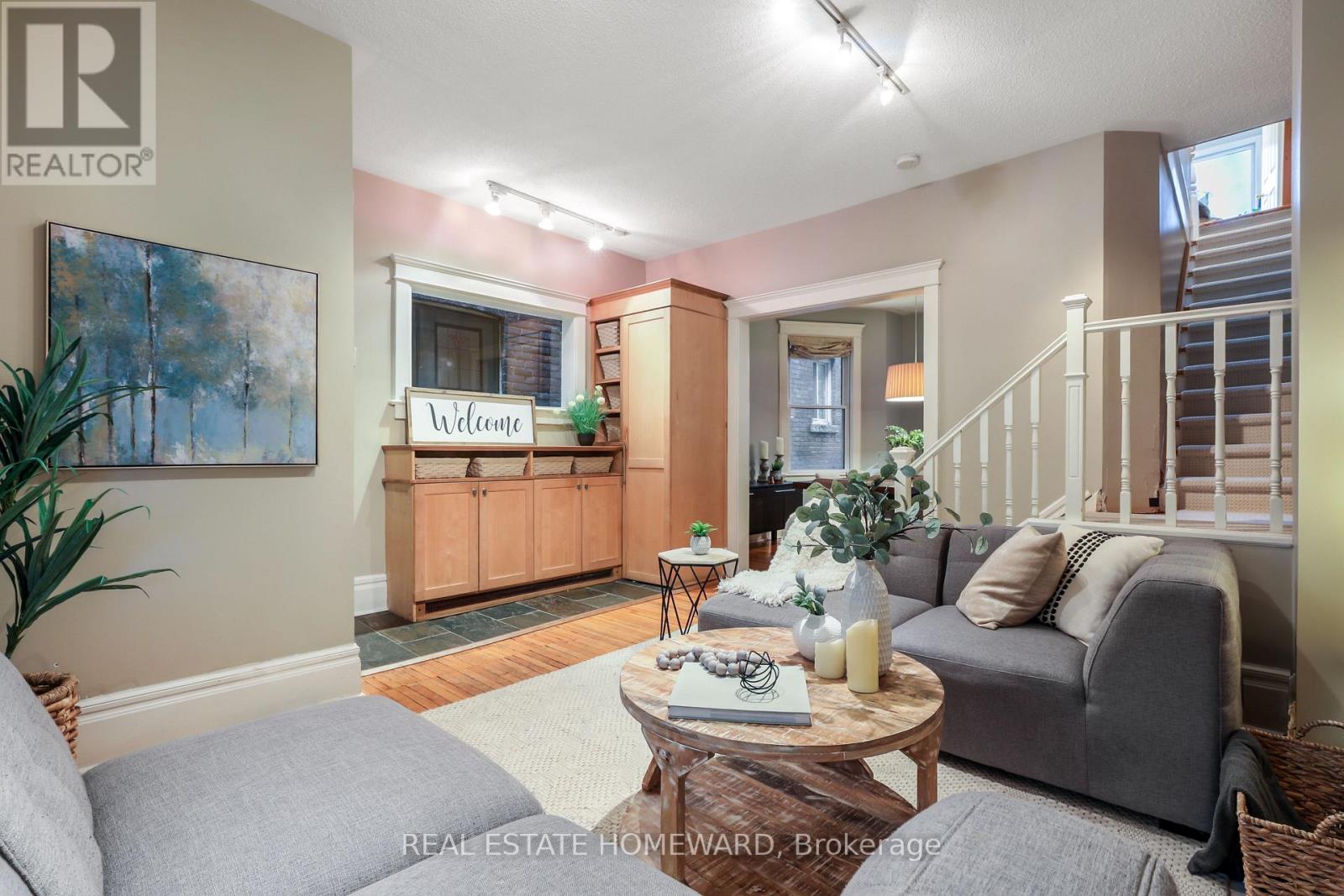 207 Waverley Road, Toronto, Ontario  M4L 3T4 - Photo 10 - E14096612