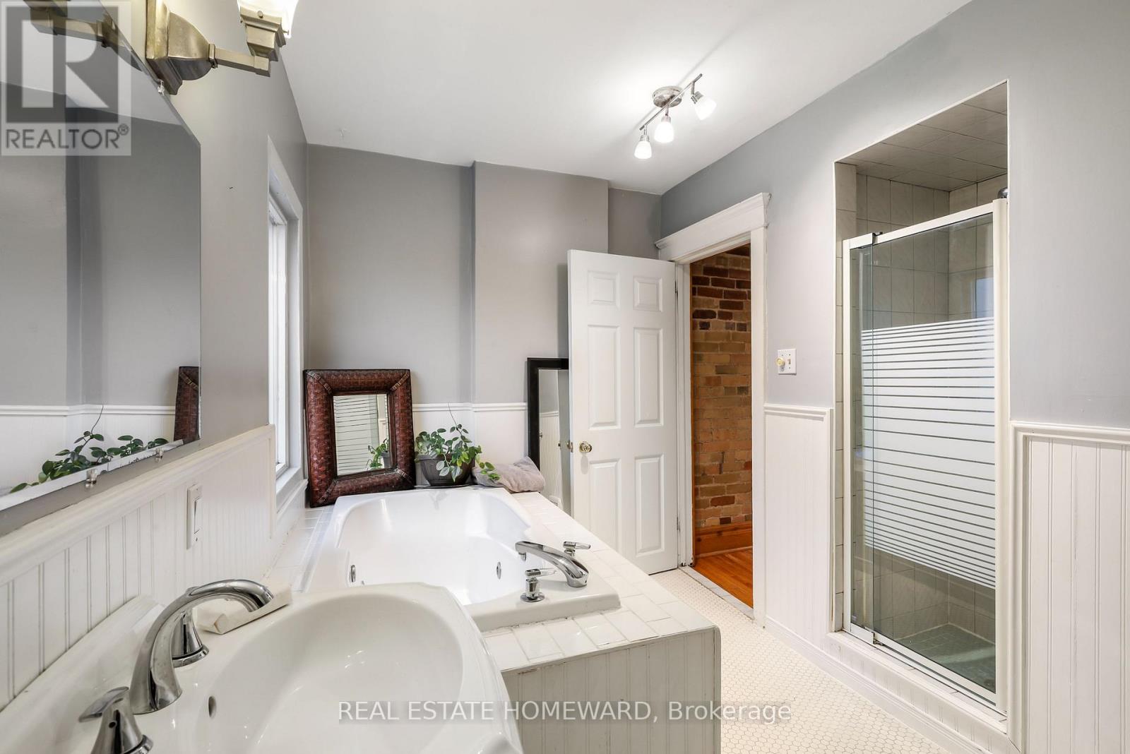 207 Waverley Road, Toronto, Ontario  M4L 3T4 - Photo 28 - E14096612