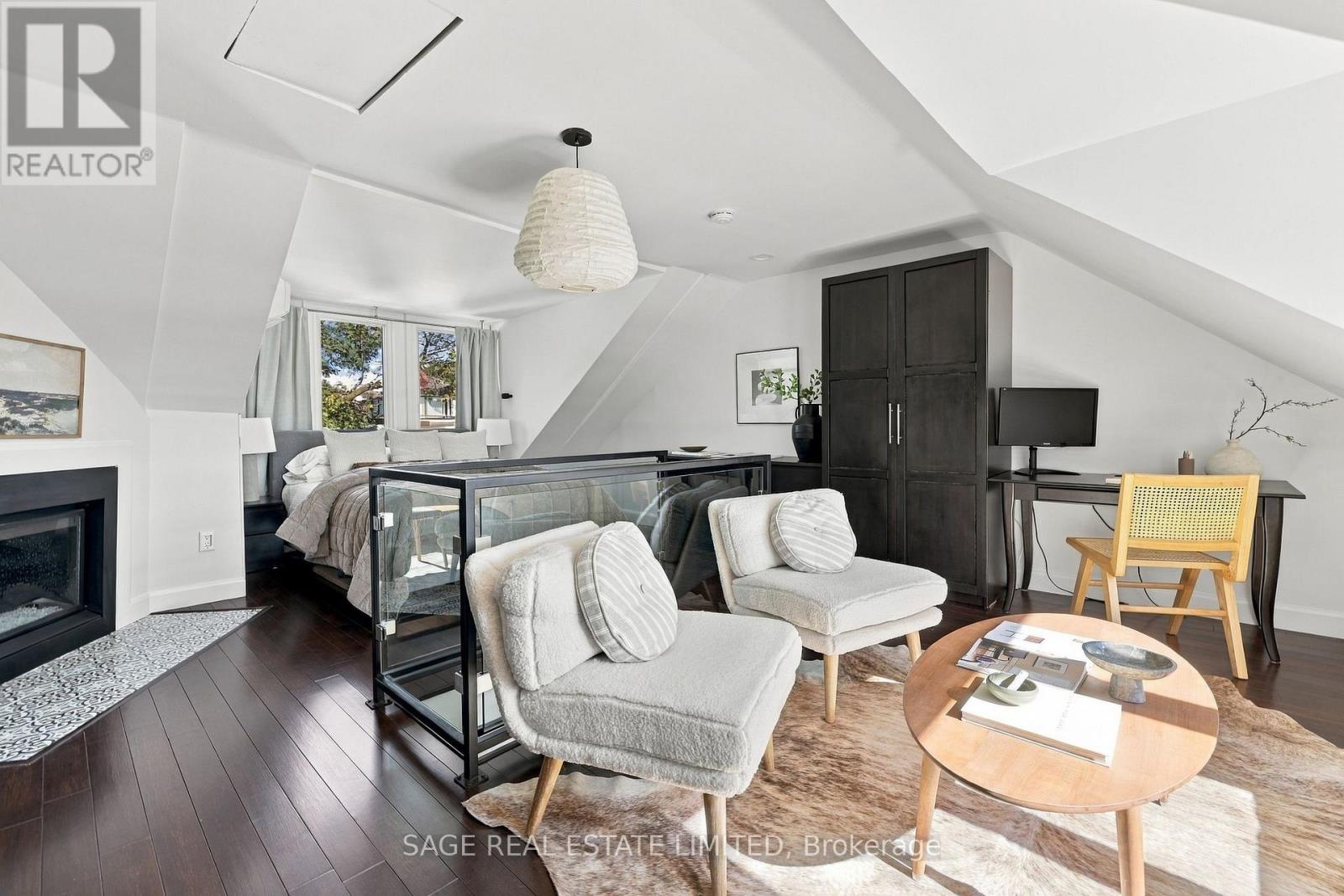 100 Dagmar Avenue, Toronto, Ontario  M4M 1W2 - Photo 35 - E14096666