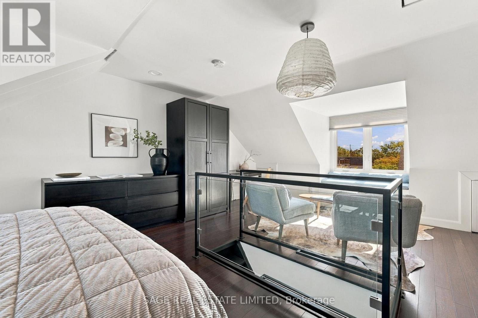 100 Dagmar Avenue, Toronto, Ontario  M4M 1W2 - Photo 36 - E14096666