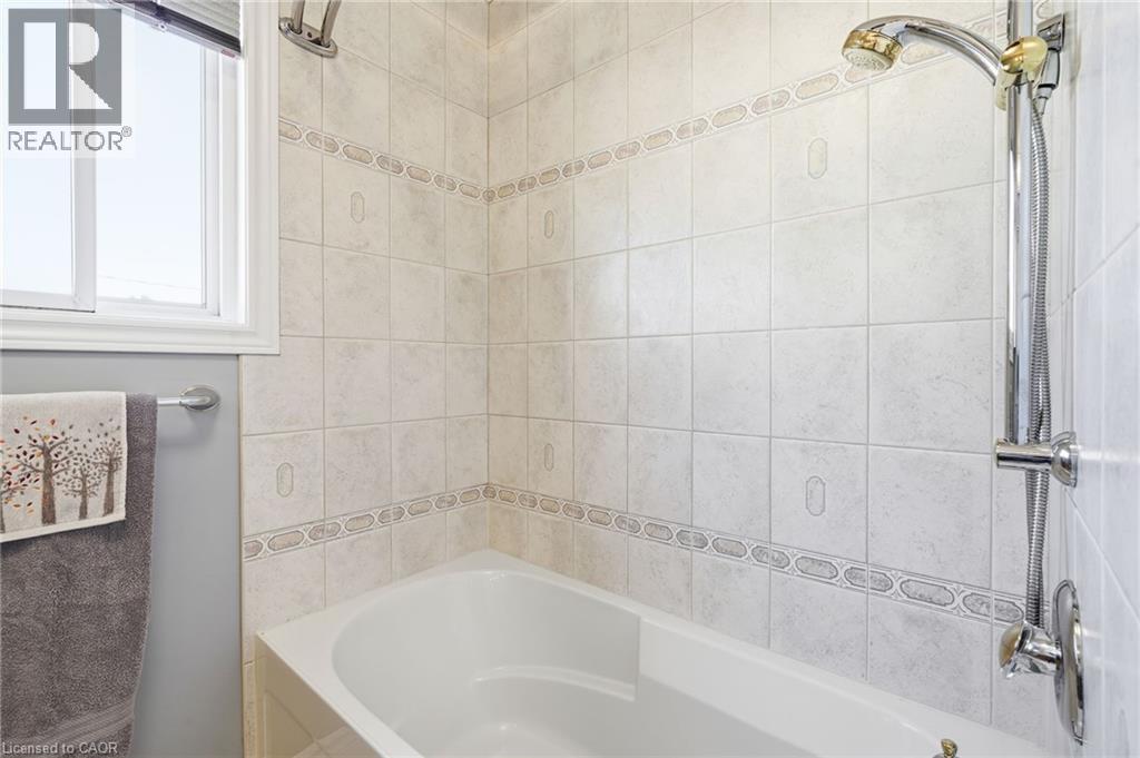 2432 Cyprus Avenue, Burlington, Ontario  L7P 1G6 - Photo 18 - 40872622