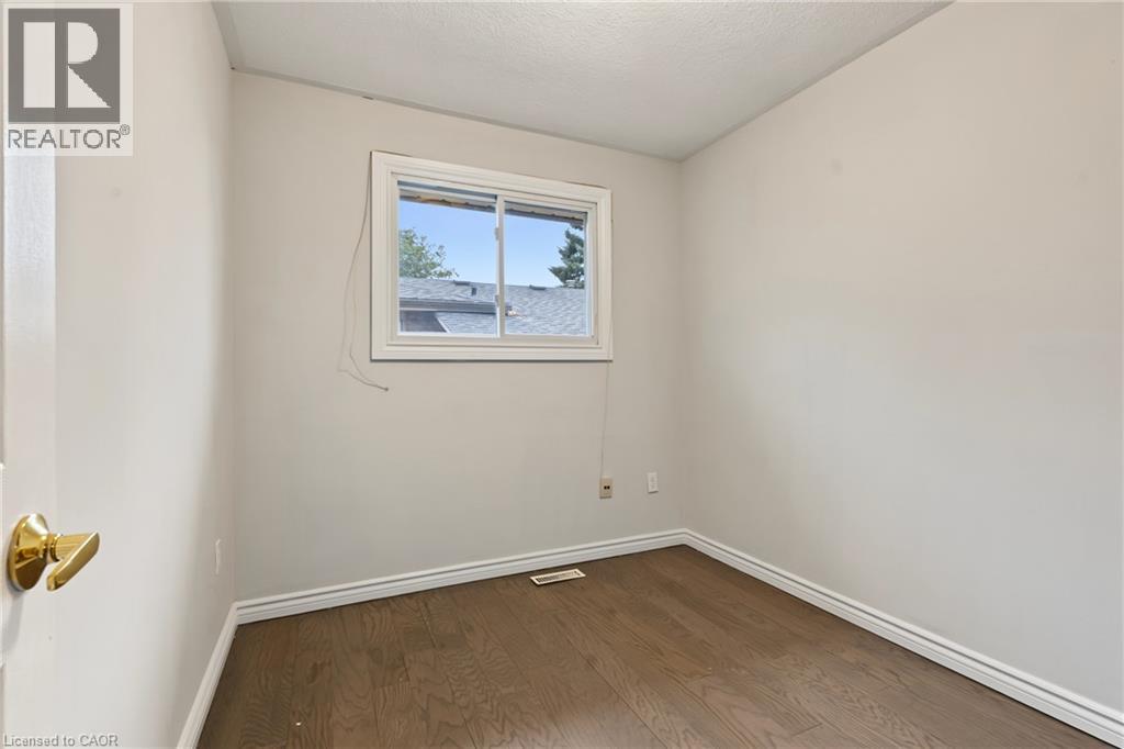 8 Valanna Court, Hamilton, Ontario  L9C 7A3 - Photo 21 - 40871373