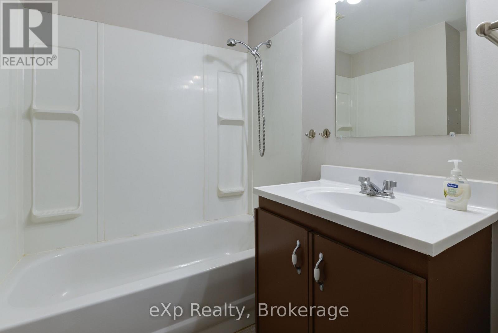 Lower - 475 Admiral Drive, London East (East I), Ontario  N5V 1J3 - Photo 8 - X14096594