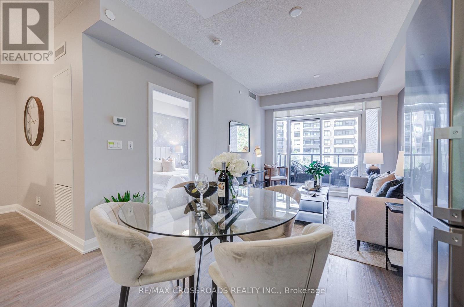 335 - 15 Water Walk Drive, Markham (Unionville), Ontario  L6G 0G2 - Photo 13 - N14096586