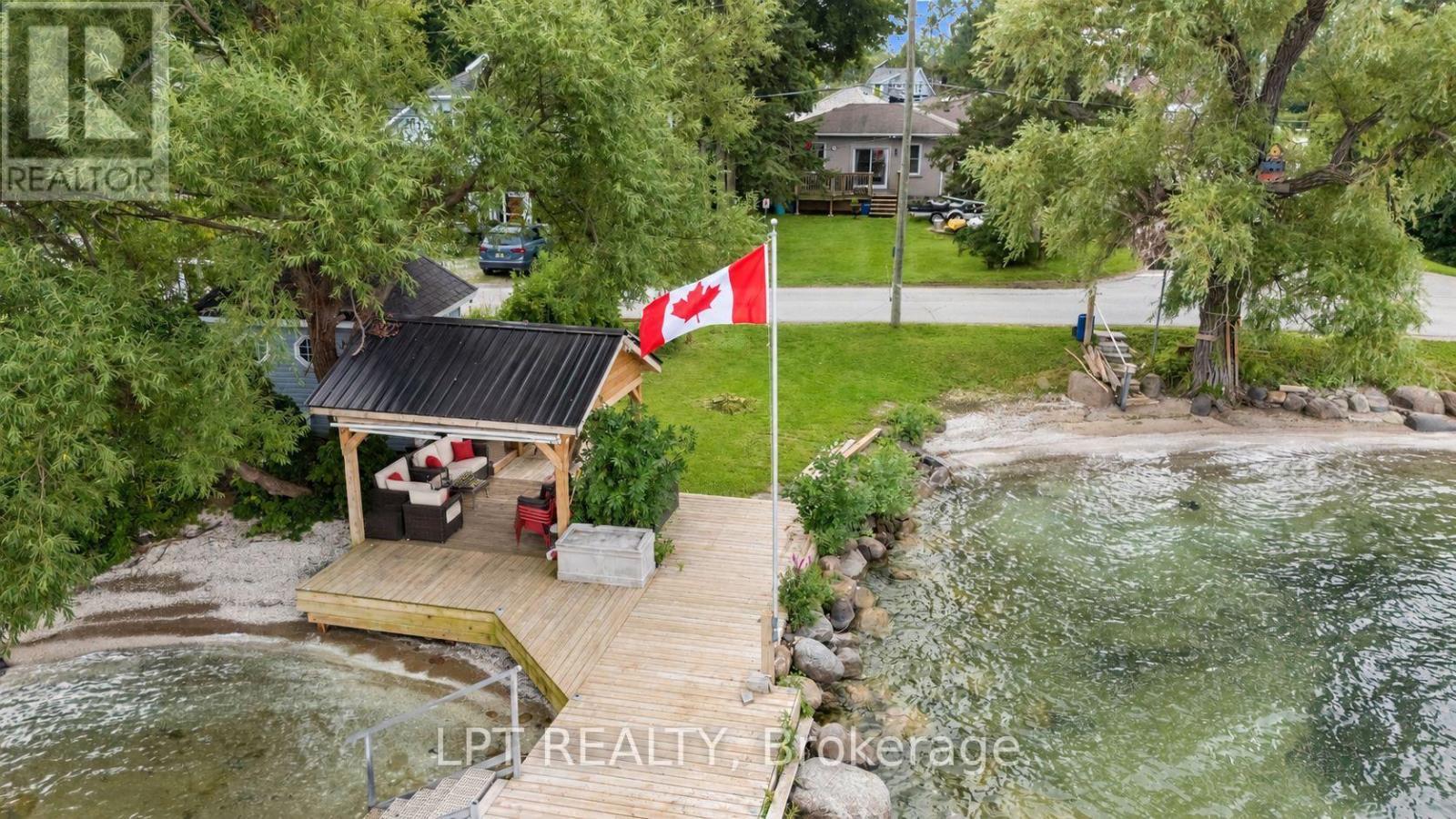 427 Lake Drive E, Georgina (Historic Lakeshore Communities), Ontario  L0E 1S0 - Photo 4 - N14096596