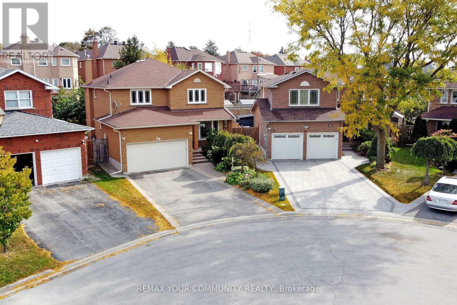 38 MUSTER COURT, Markham, Ontario