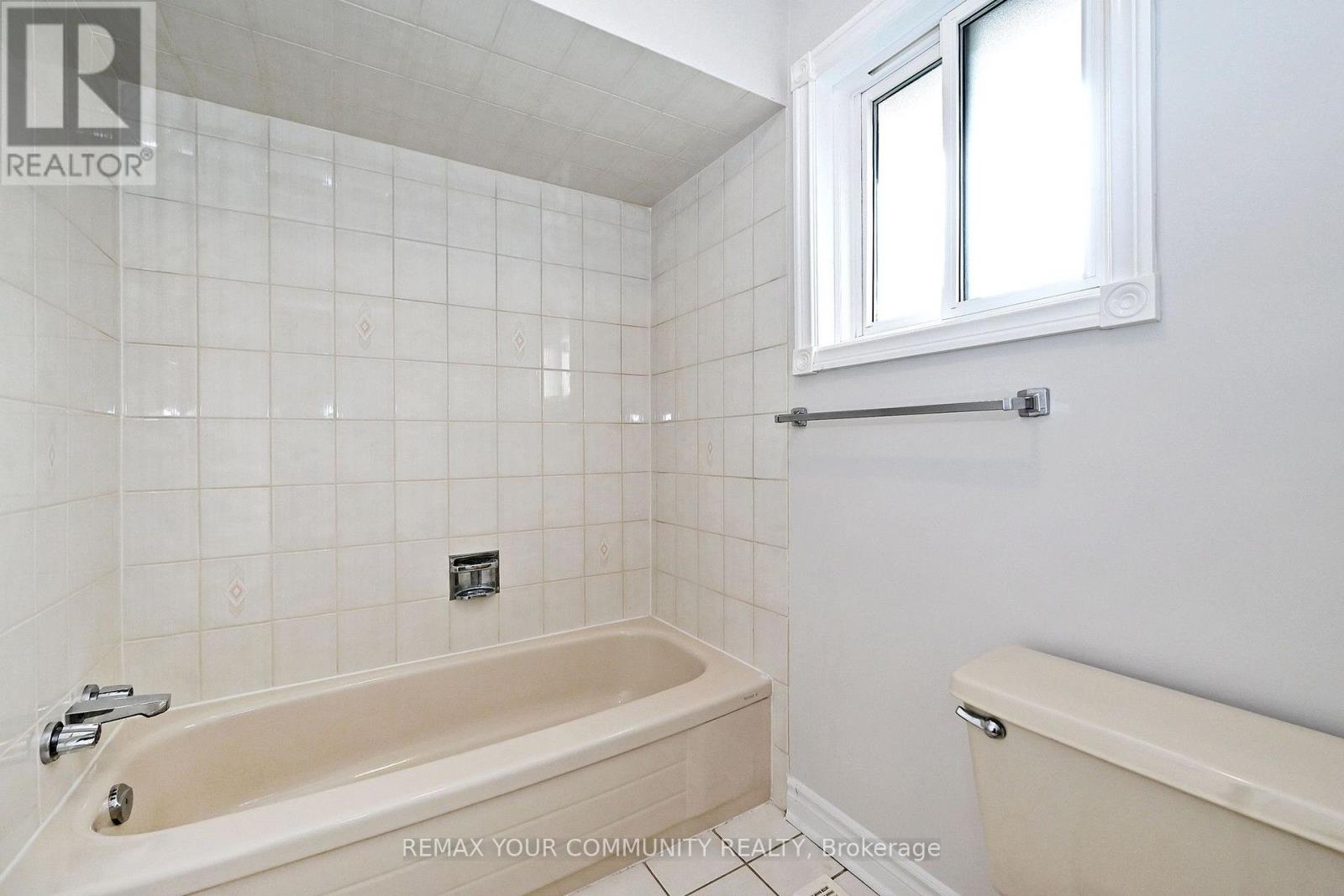 38 Muster Court, Markham, Ontario  L3R 9E4 - Photo 24 - N14096712