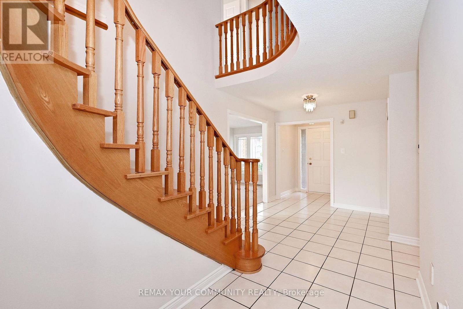 38 Muster Court, Markham, Ontario  L3R 9E4 - Photo 5 - N14096712