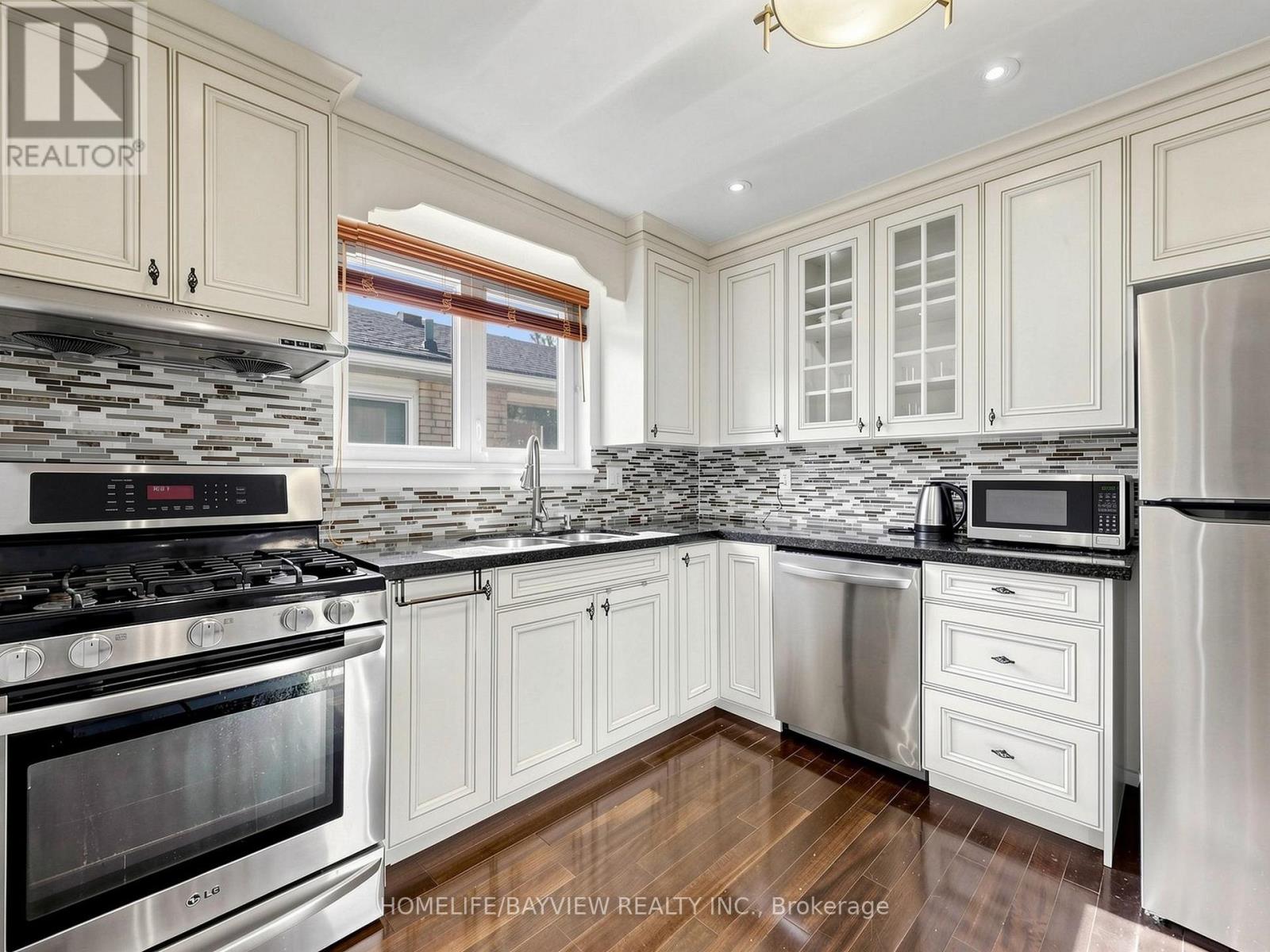 14 Crispin Crescent, Toronto, Ontario  M2R 2V7 - Photo 11 - C14096668