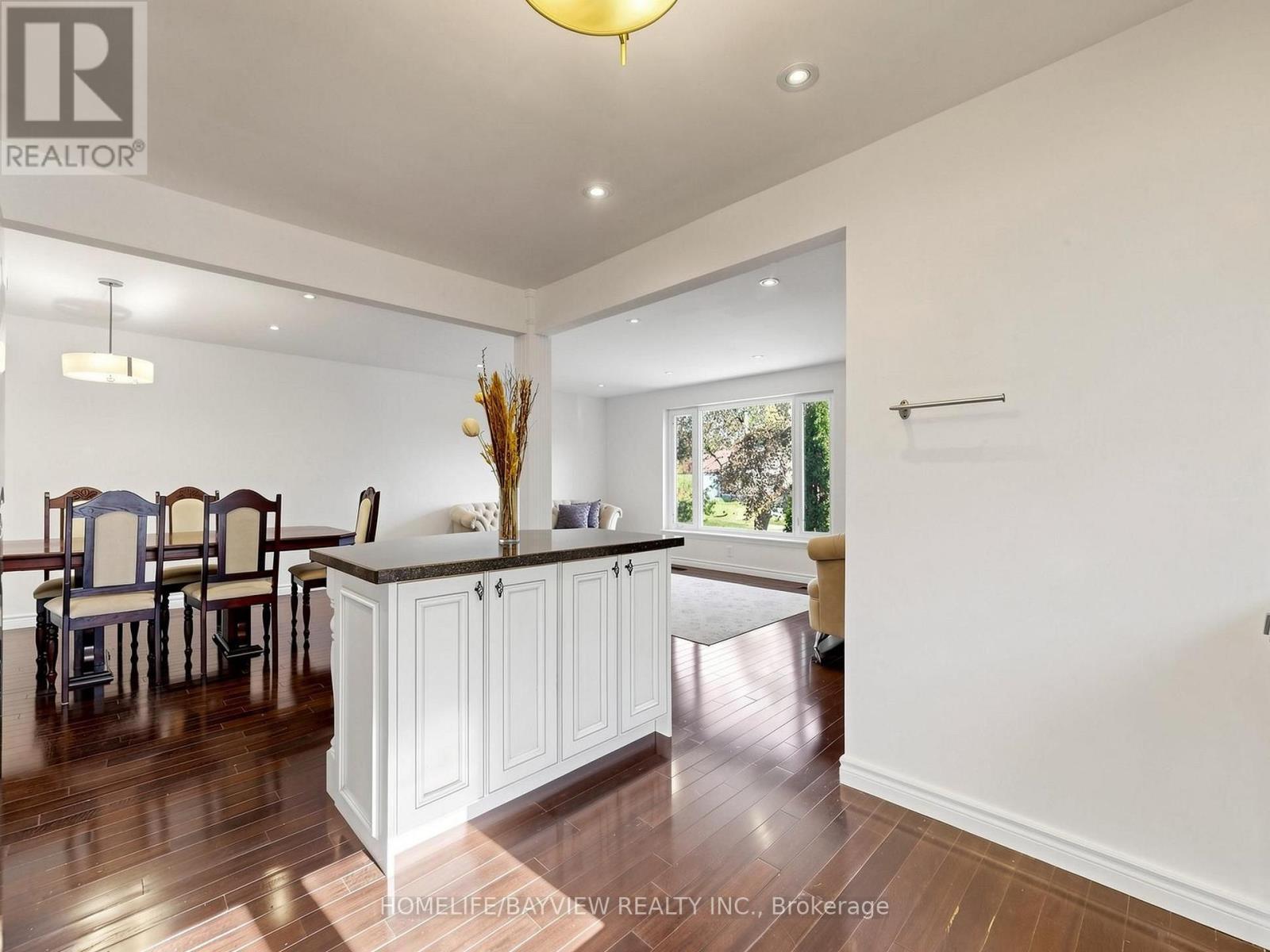 14 Crispin Crescent, Toronto, Ontario  M2R 2V7 - Photo 14 - C14096668