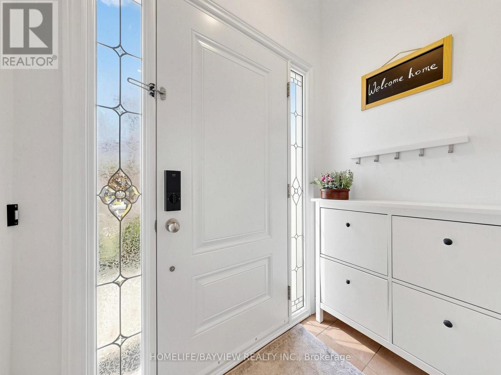 14 Crispin Crescent, Toronto, Ontario  M2R 2V7 - Photo 4 - C14096668