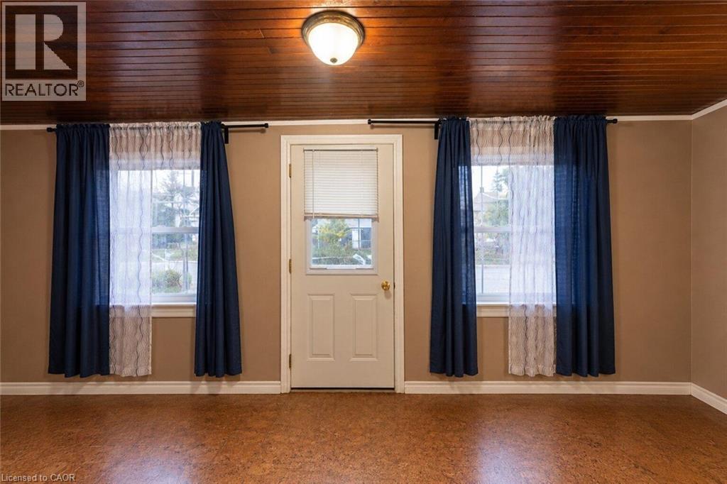 12 Merigold Street, St. Catharines, Ontario  L2S 2N3 - Photo 6 - 40871662