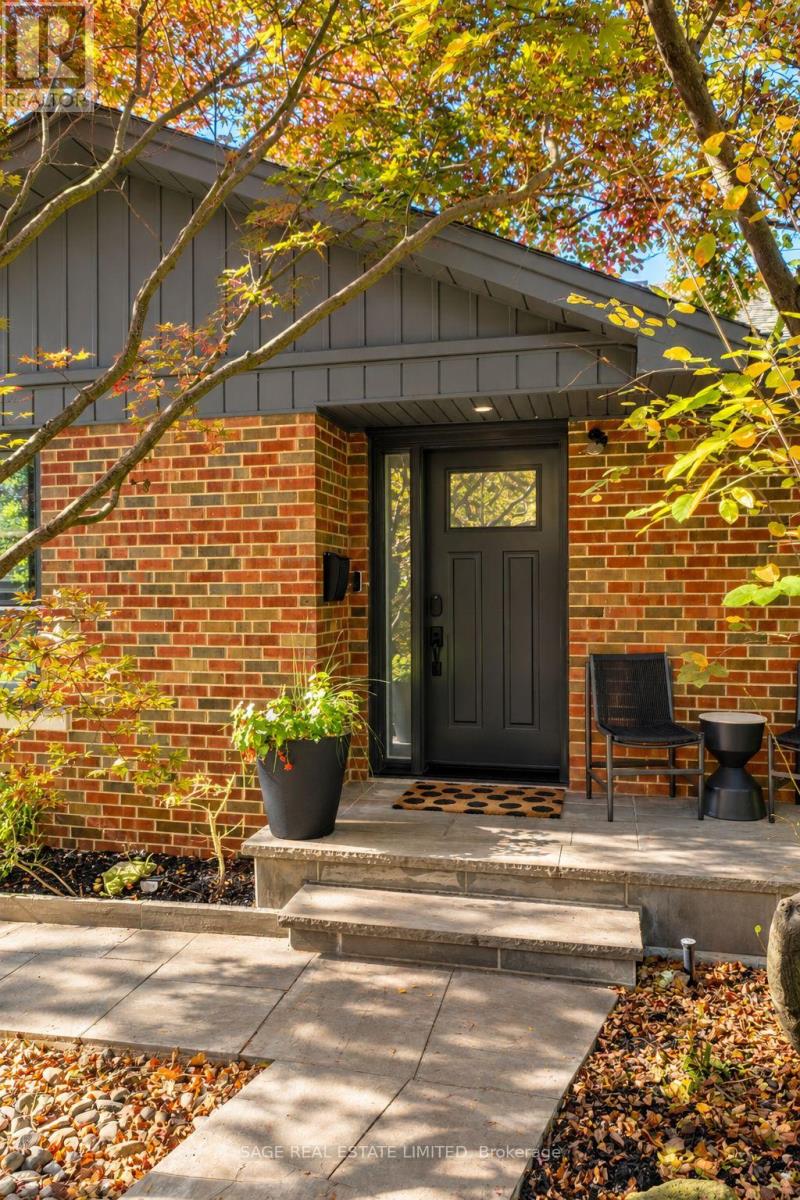 147 Thompson Avenue, Toronto, Ontario  M8Y 2V2 - Photo 3 - W14096614