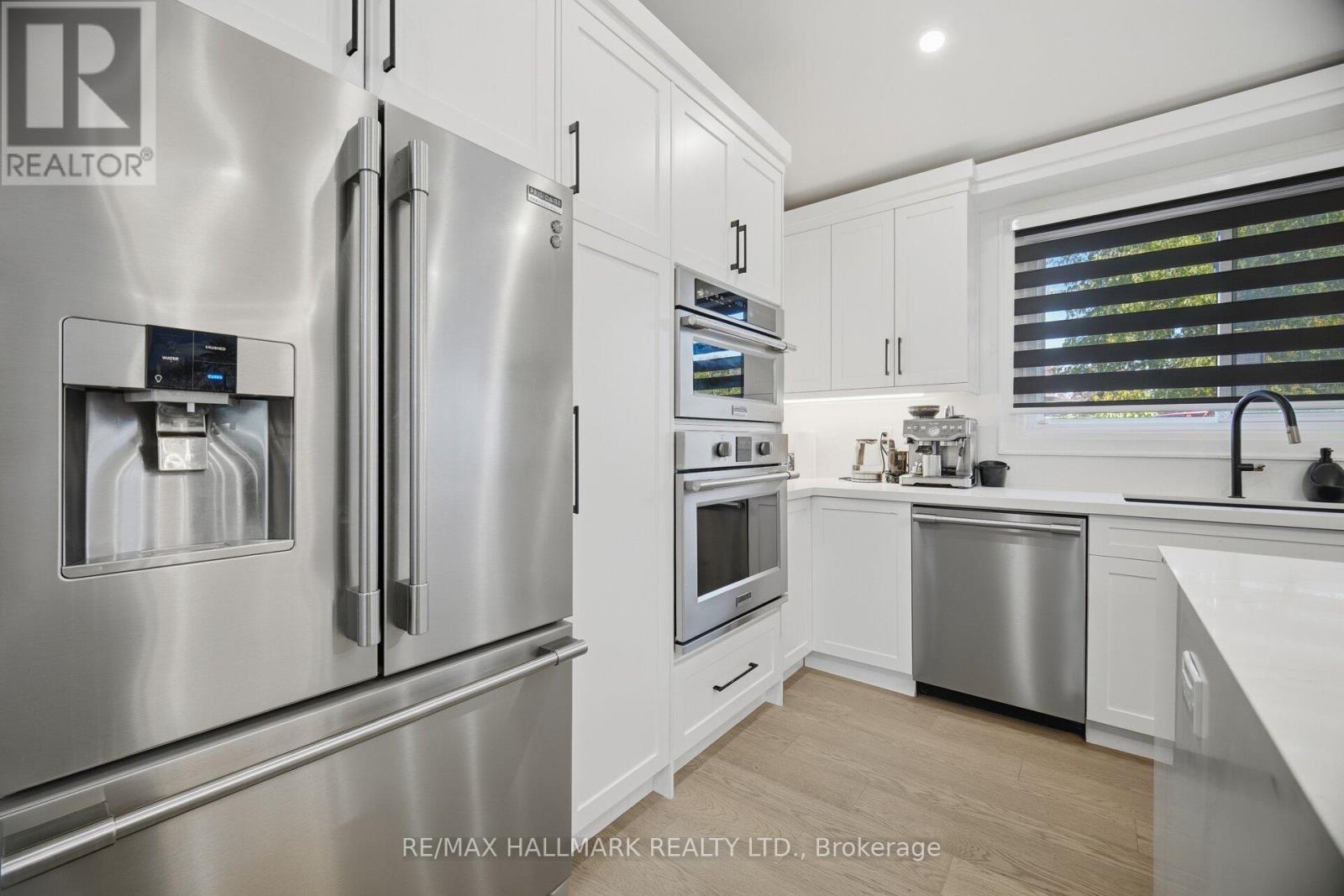 407 Bronte Road, Oakville (Wo West), Ontario  L6L 5C3 - Photo 11 - W14096652