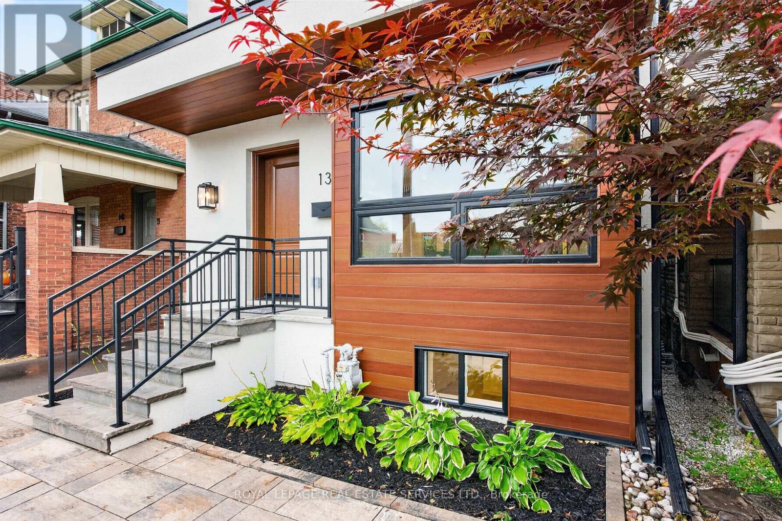 139 Priscilla Avenue, Toronto, Ontario  M6S 3W4 - Photo 2 - W14096682