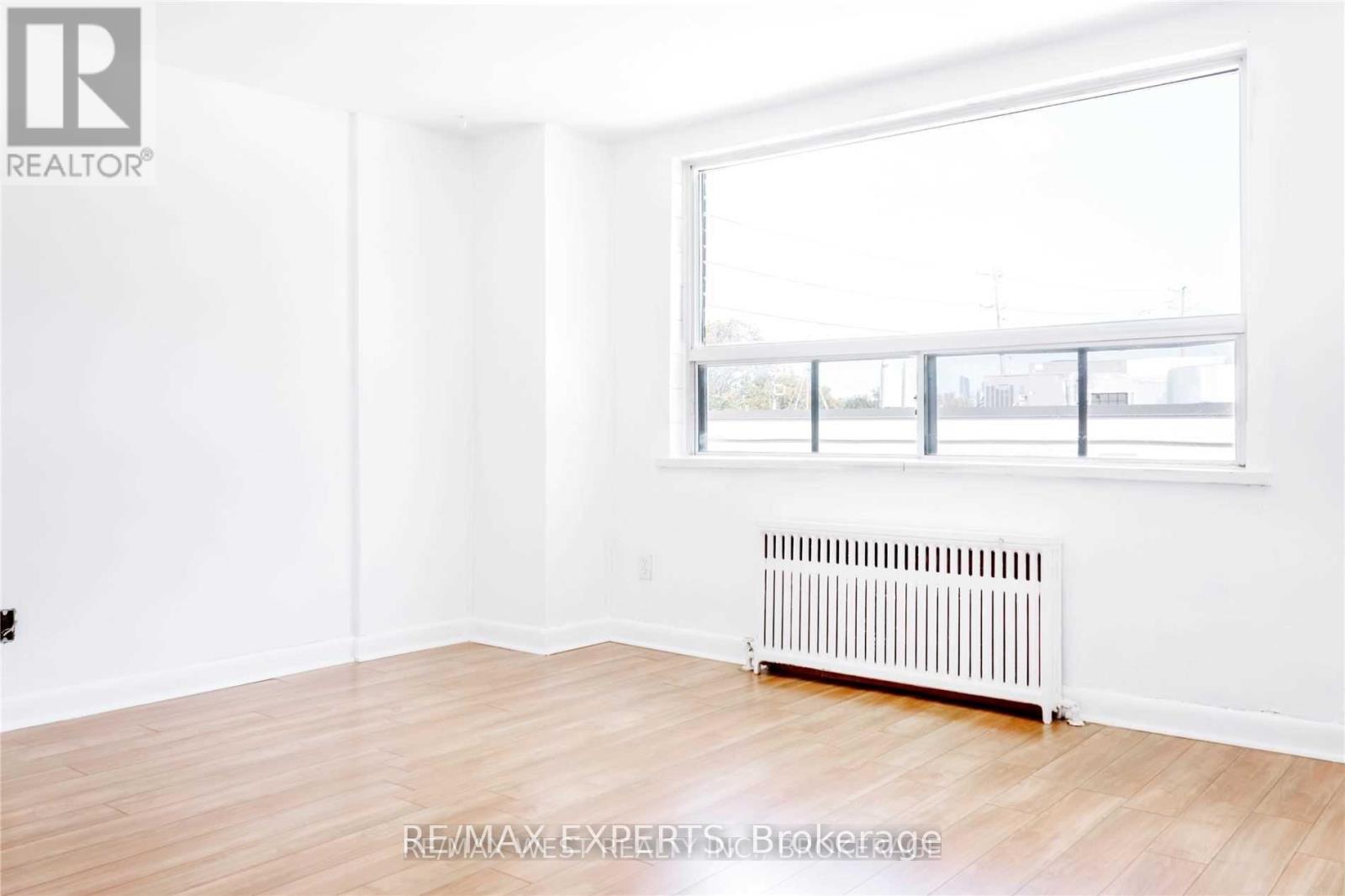 301 - 3261a Lake Shore Boulevard, Toronto (Long Branch), Ontario  M8V 1M2 - Photo 5 - W14096708