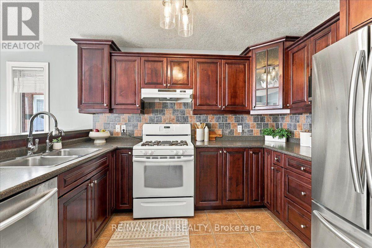 382 Mountain Laurel Crescent, Kitchener, Ontario  N2E 4B4 - Photo 17 - X14096656