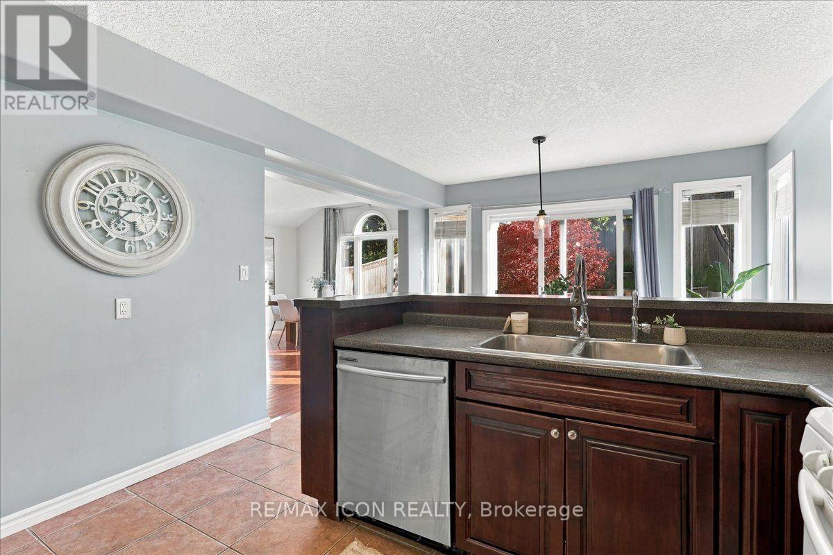 382 Mountain Laurel Crescent, Kitchener, Ontario  N2E 4B4 - Photo 18 - X14096656