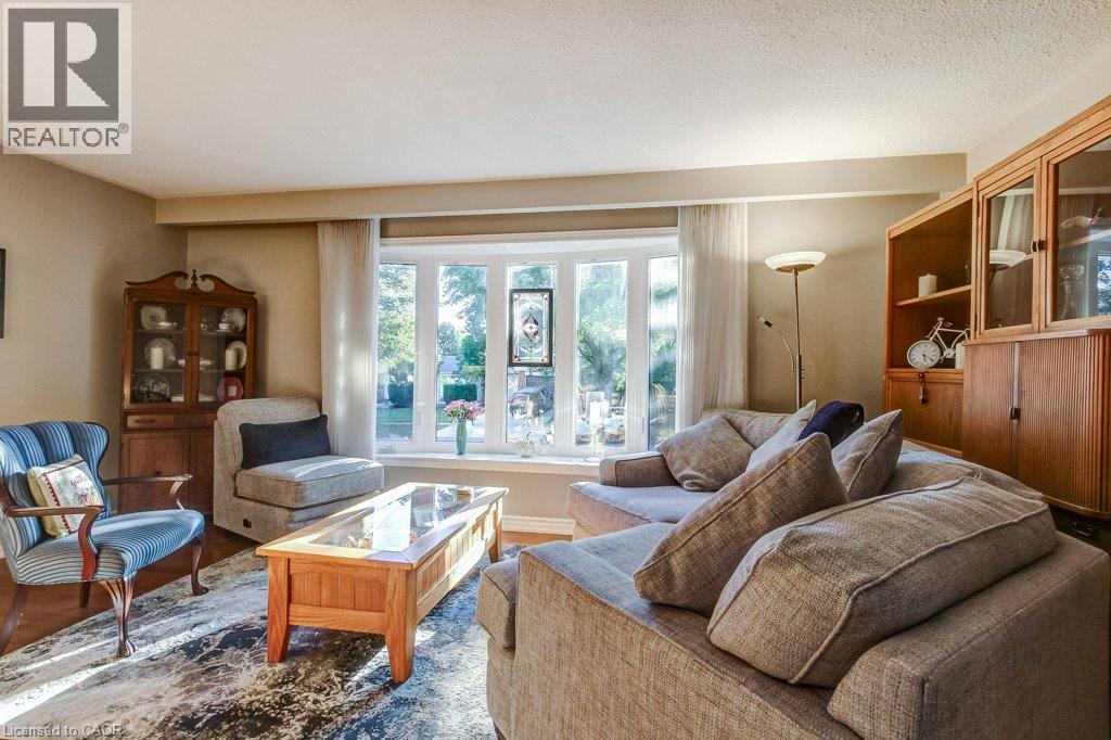1485 Newlands Crescent, Burlington, Ontario  L7M 1N8 - Photo 10 - 40872334