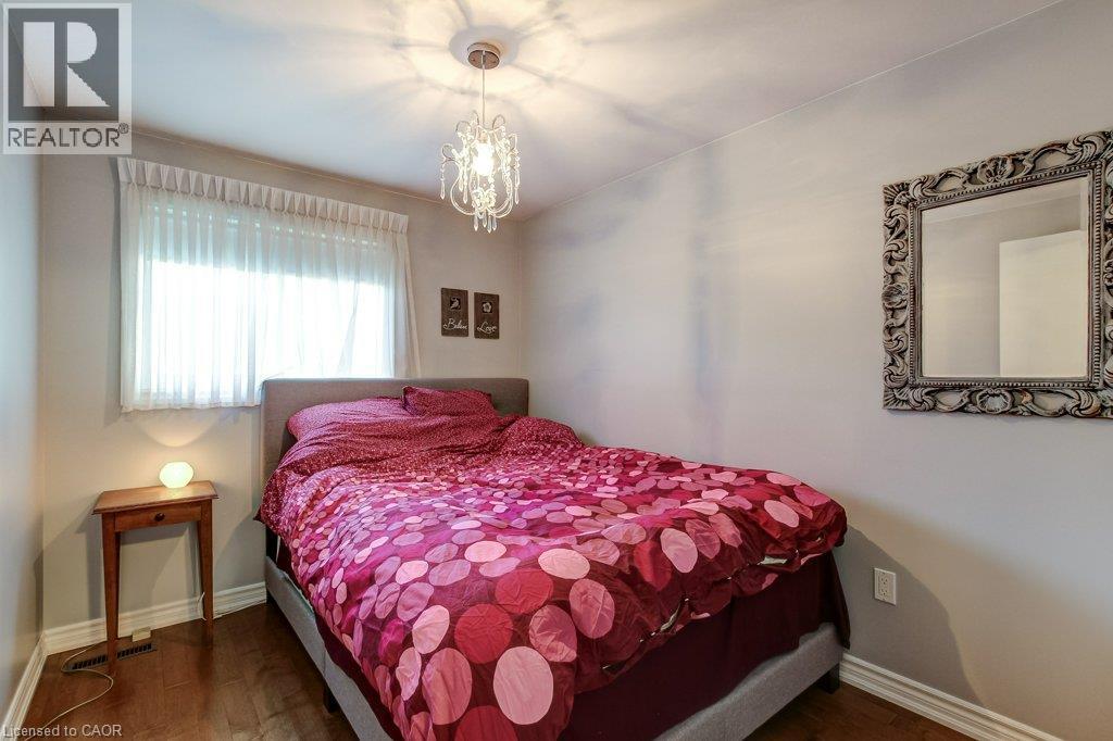 1485 Newlands Crescent, Burlington, Ontario  L7M 1N8 - Photo 13 - 40872334