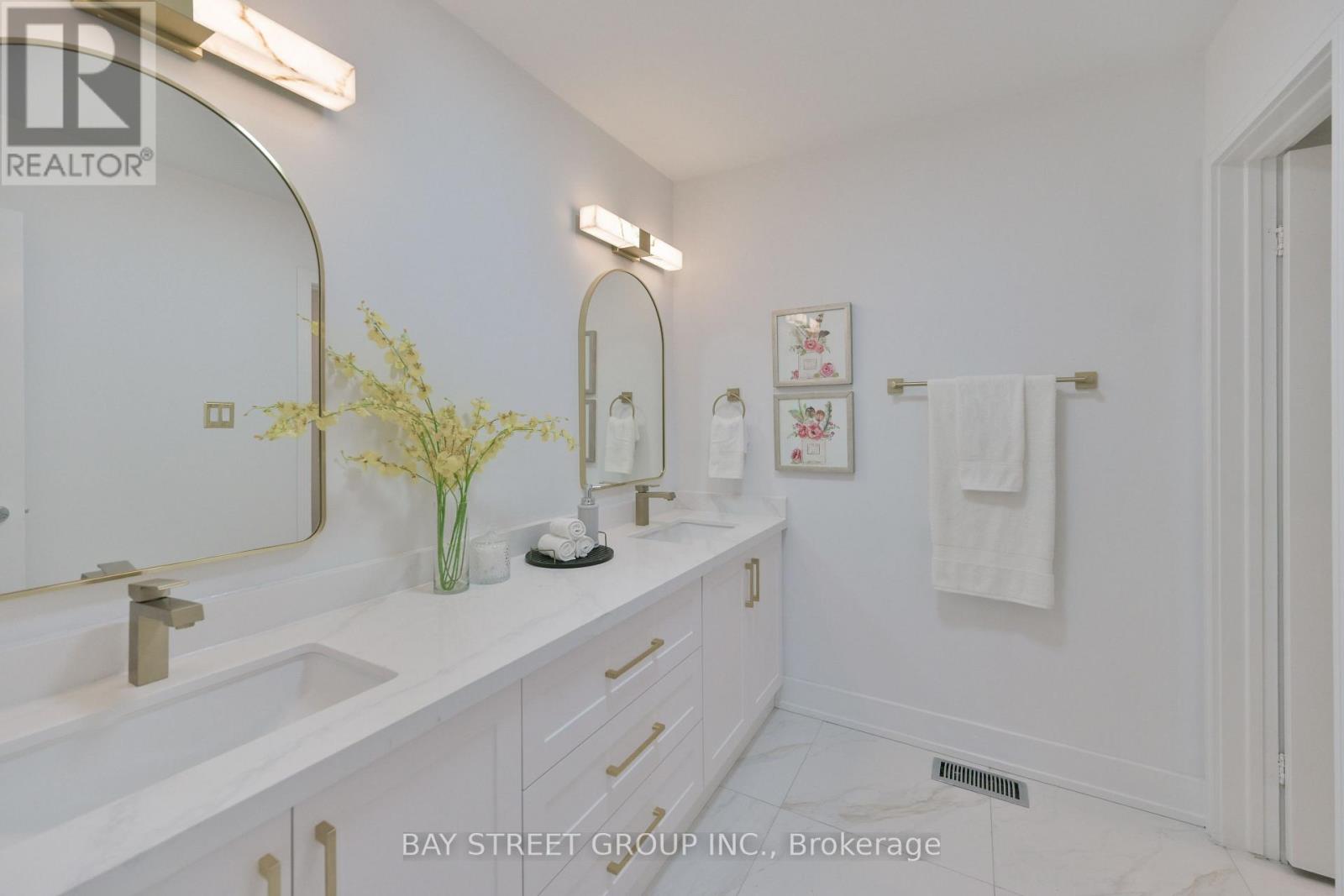 50 Owen Boulevard, Toronto, Ontario  M2P 1E9 - Photo 25 - C14095920