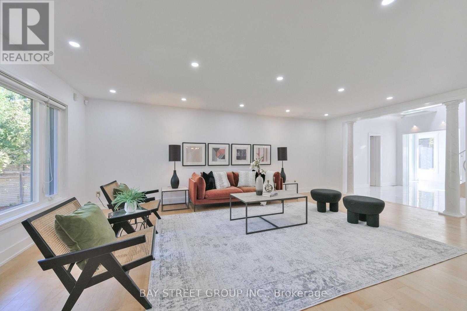 50 Owen Boulevard, Toronto, Ontario  M2P 1E9 - Photo 5 - C14095920