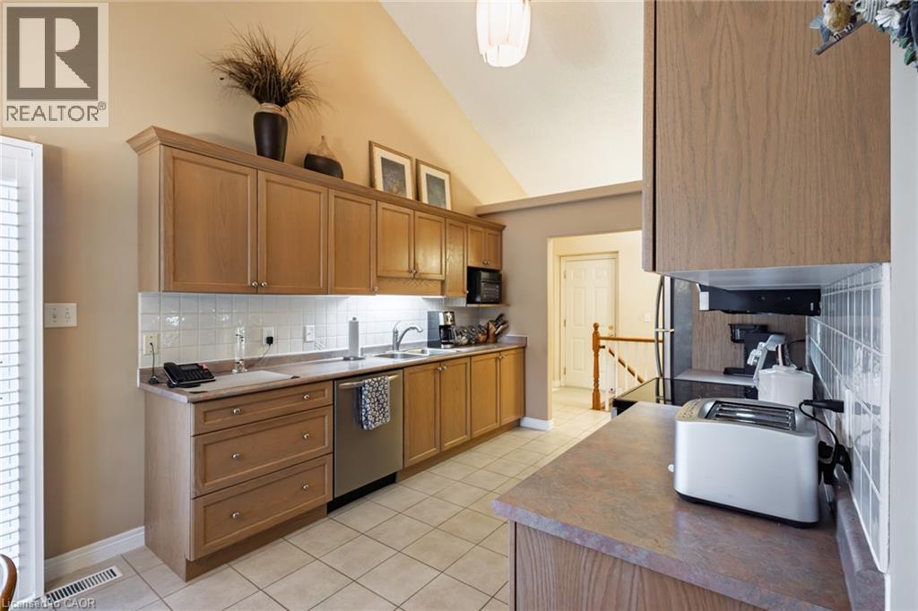 13 Coastal Court, Port Dover, Ontario  N0A 1N7 - Photo 10 - 40862885