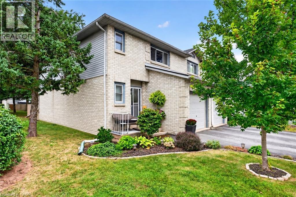 2 ROYALWOOD Court Unit# 20, Stoney Creek, Ontario