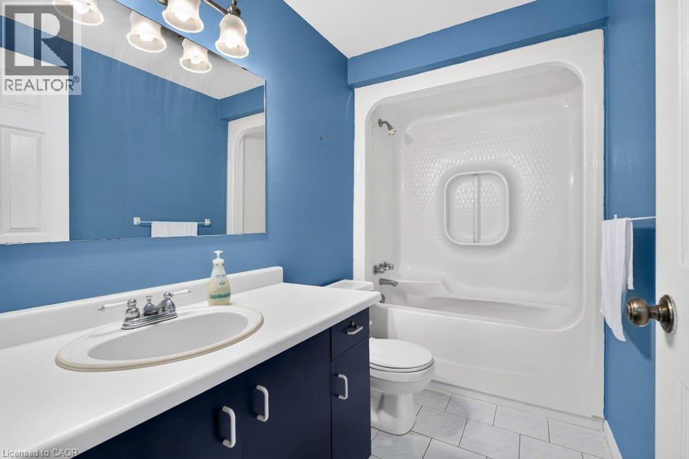 2 Royalwood Court Unit# 20, Stoney Creek, Ontario  L8E 4Y9 - Photo 34 - 40865517