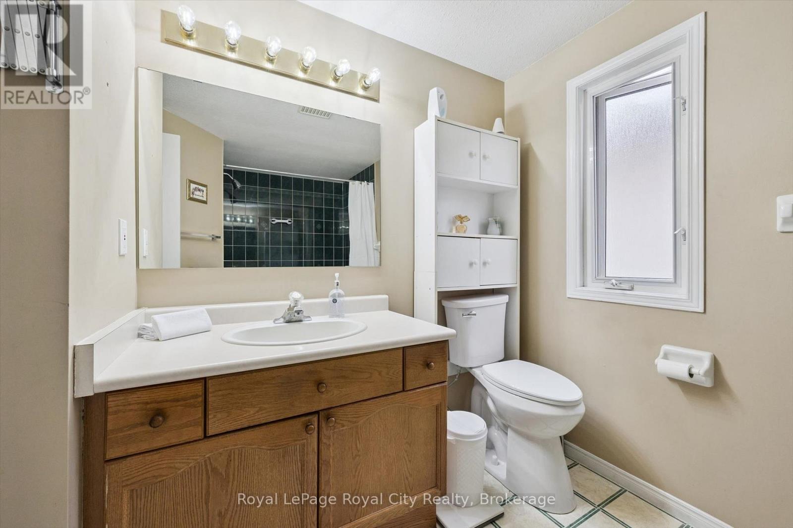 133 Bradson Drive, Guelph, Ontario  N1E 7B6 - Photo 17 - X14096564