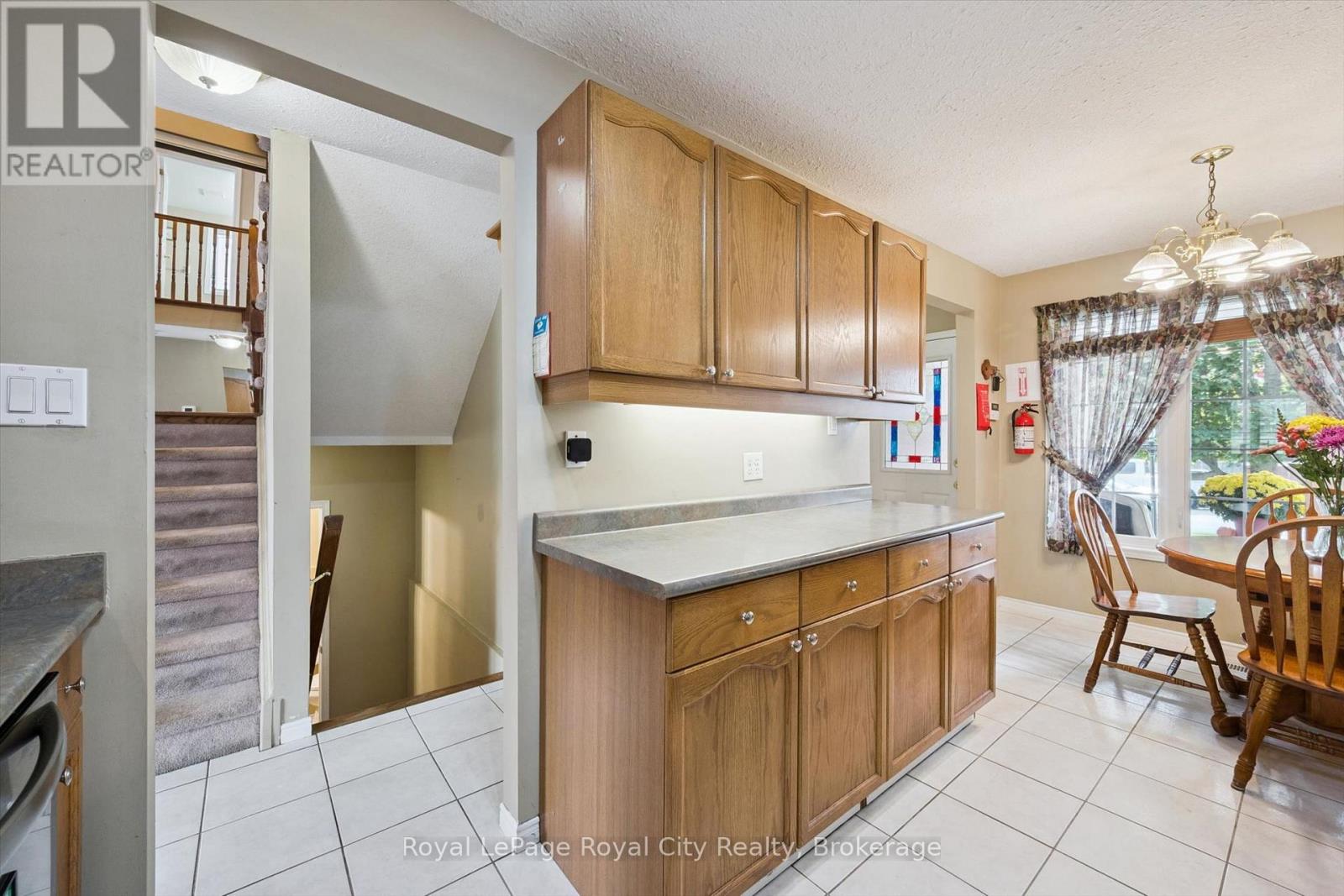 133 Bradson Drive, Guelph, Ontario  N1E 7B6 - Photo 7 - X14096564