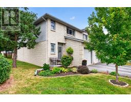 20 - 2 ROYALWOOD COURT, Hamilton, Ontario