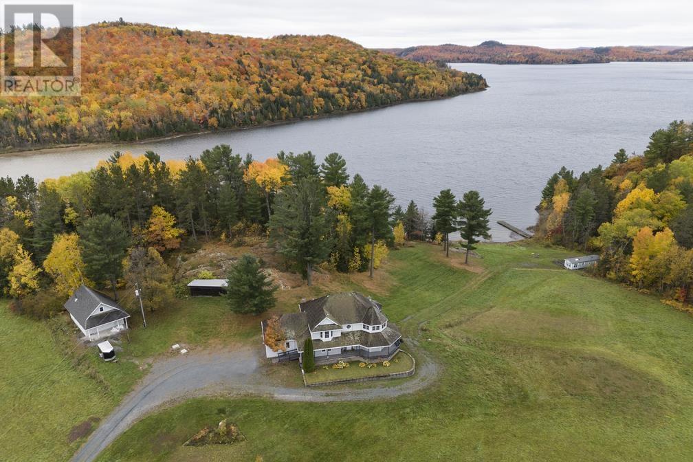 215 Old Mill Beach Rd, Bruce Mines, Ontario  P0R 1C0 - Photo 2 - SM262928