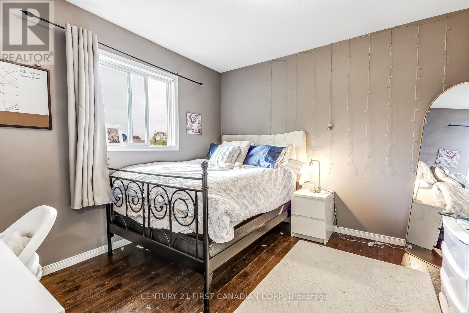 1082 Farnsborough Crescent, London East, Ontario  N5V 4Y9 - Photo 8 - X14096844